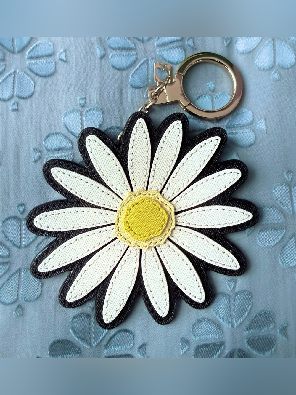 Kate Spade Daisy Keychain.